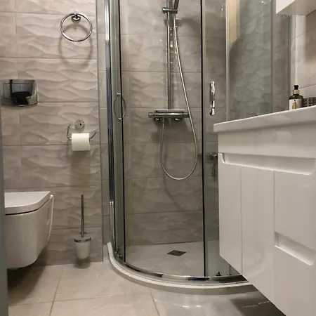 Apartment Purple Rose Valencia Gardens