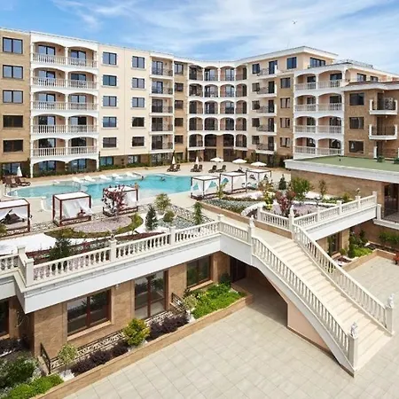 Apartment Purple Rose Valencia Gardens