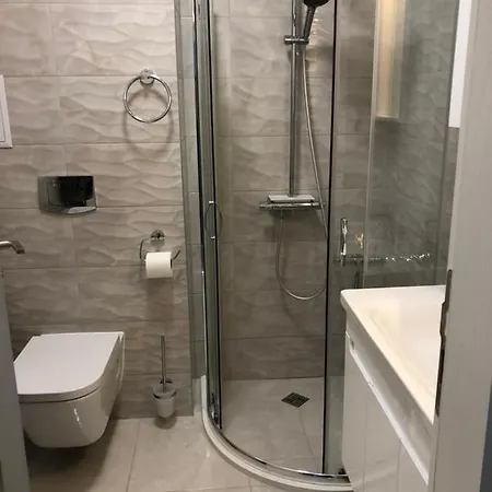 Purple Rose Valencia Gardens *