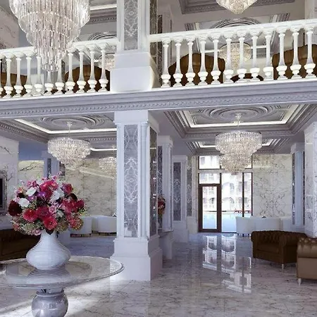 Purple Rose Valencia Gardens * 네세부르