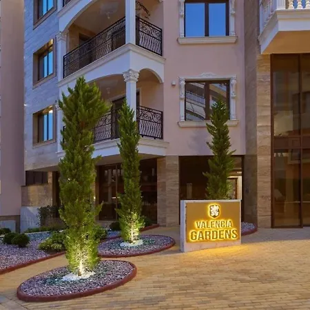 아파트 Purple Rose Valencia Gardens *