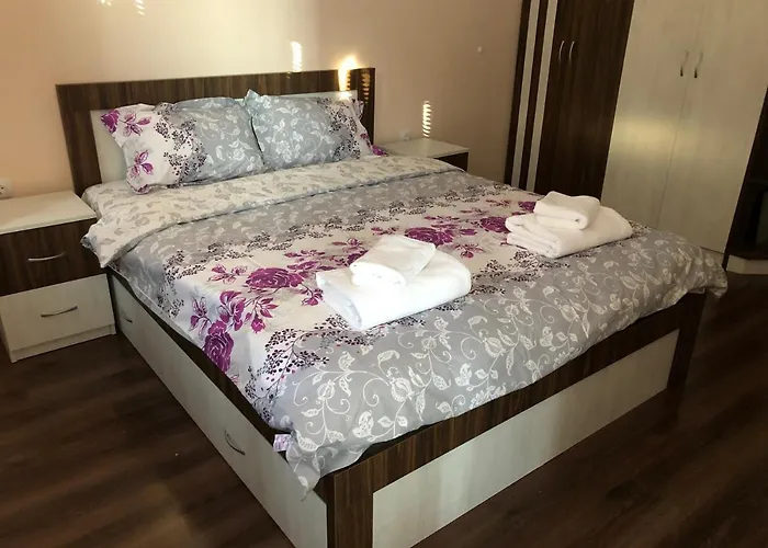 아파트 Purple Rose Valencia Gardens *